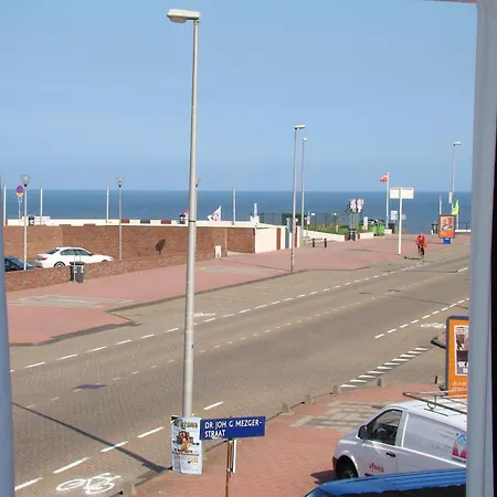 בית הארחה Sissi זנדוורט